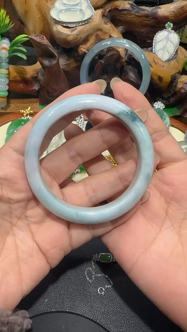 【闪购商品】翡翠手镯未镶嵌手镯