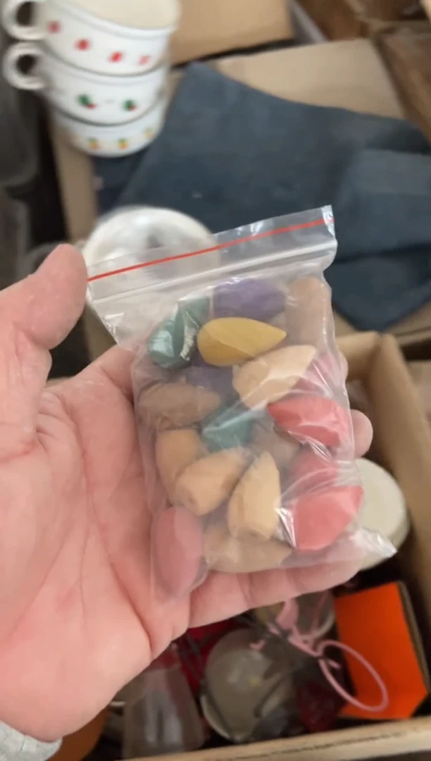 无运费险有瑕疵的摄影的产品有使用过的痕迹有点脏介意勿拍