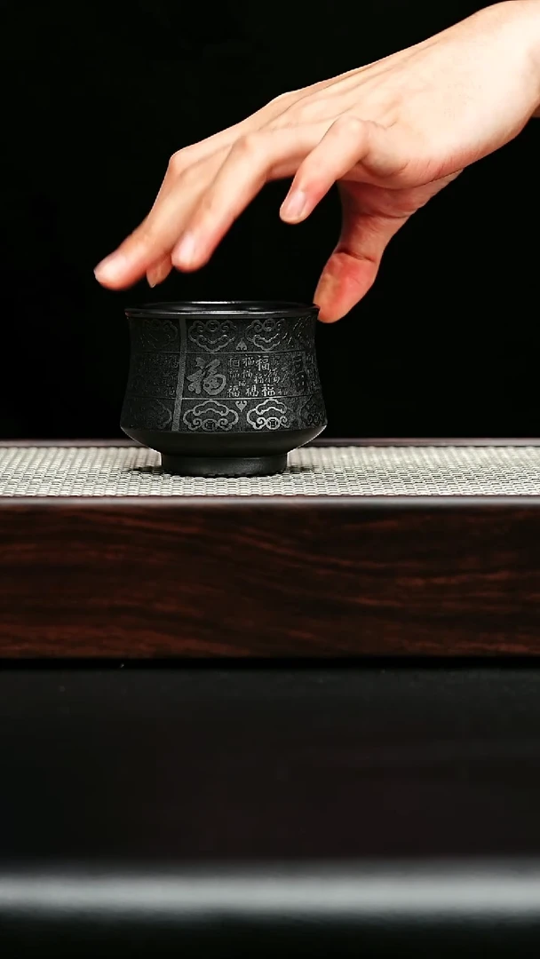 茶杯紫砂宜兴紫砂 主人杯 刻绘百福 石黄 李传魏h308