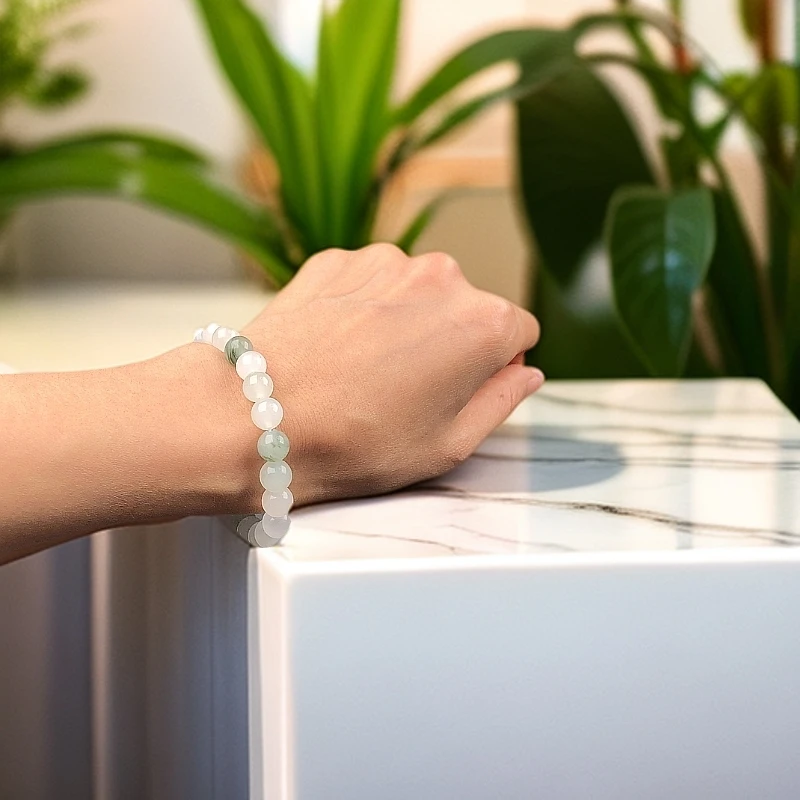 新人福利-素白飘花-夏季百搭-石英质玉手串