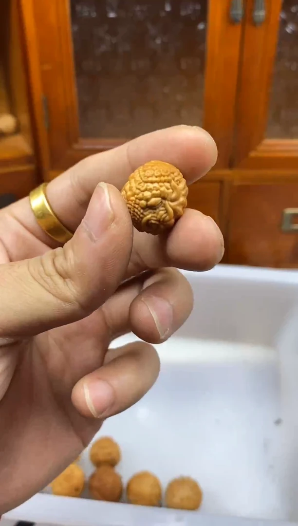 吊坠猴头核桃象神  素