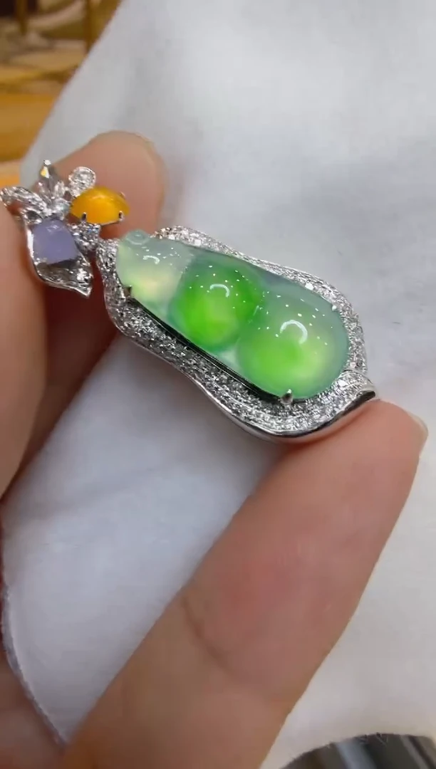 吊坠(不含链)18K金镶嵌翡翠多样性团购发一件