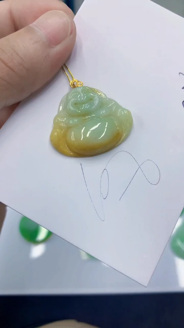 颈饰18K金镶嵌翡翠翡翠