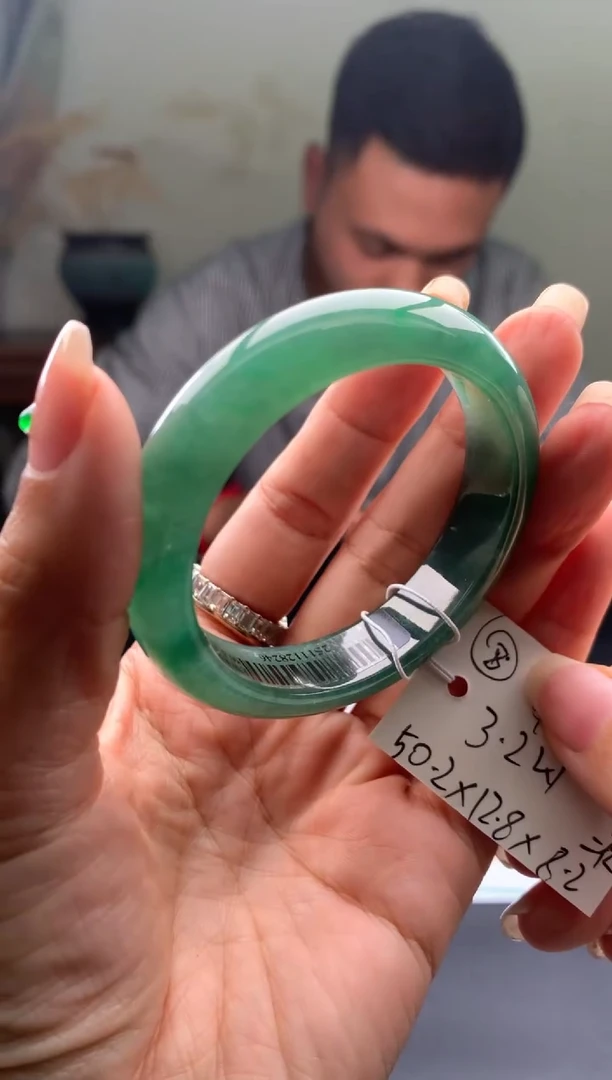 未镶嵌手镯翡翠翡翠手镯 下单联系小耳机#