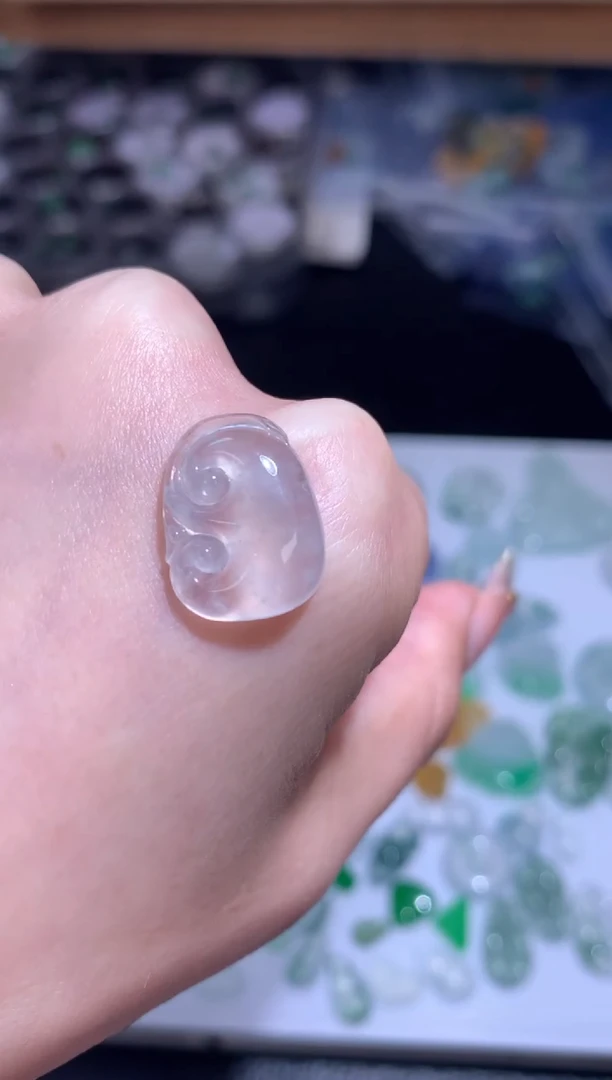 未镶嵌定制翡翠如意