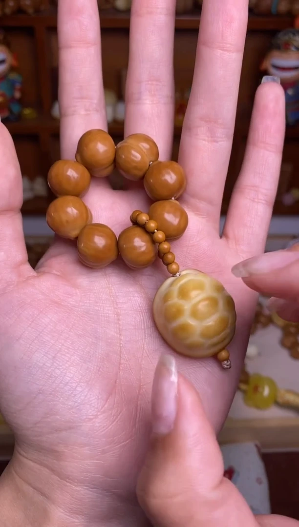 把件猴头核桃全品无暇屁桃➕大富甲手捻