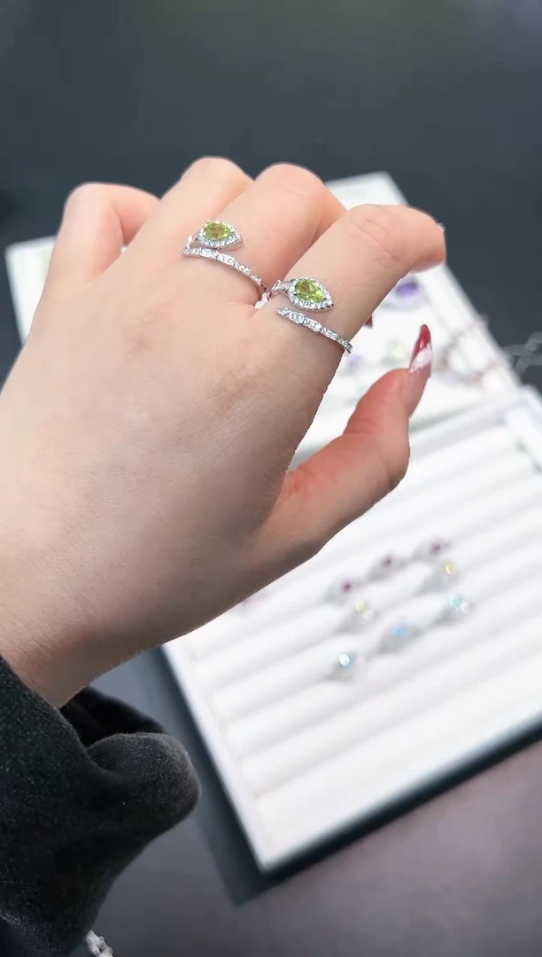 【闪购商品】橄榄石戒指银S925镶嵌39d多样性发其一/1个