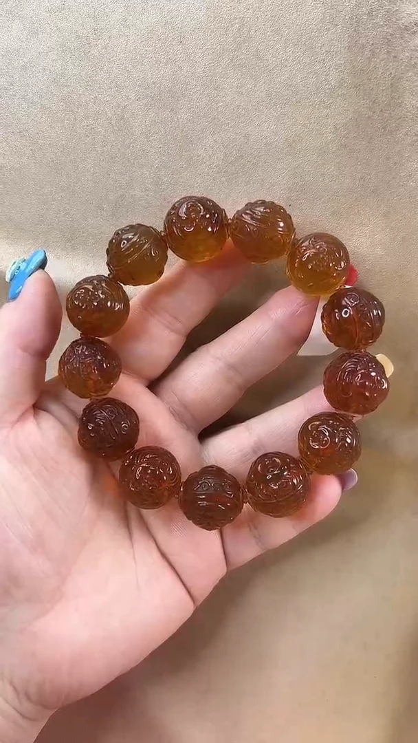 未镶嵌颈饰琥珀手串