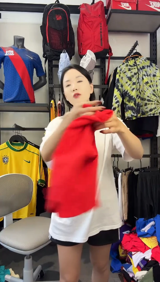 243编码 耐克卫衣服饰过款为准 尺码