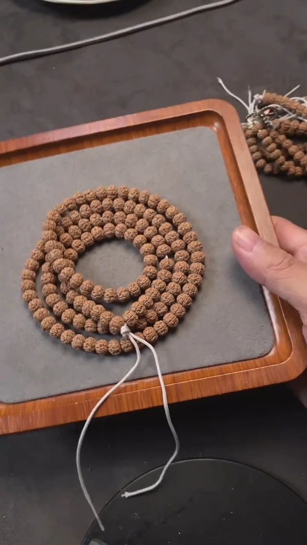 吊坠金刚菩提凹底梅花小金刚菩提108长串（8mm+)