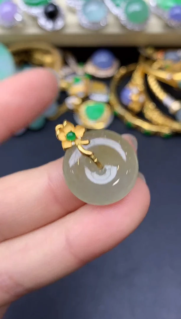 颈饰18K金镶嵌翡翠271-雪姐翡翠天天见