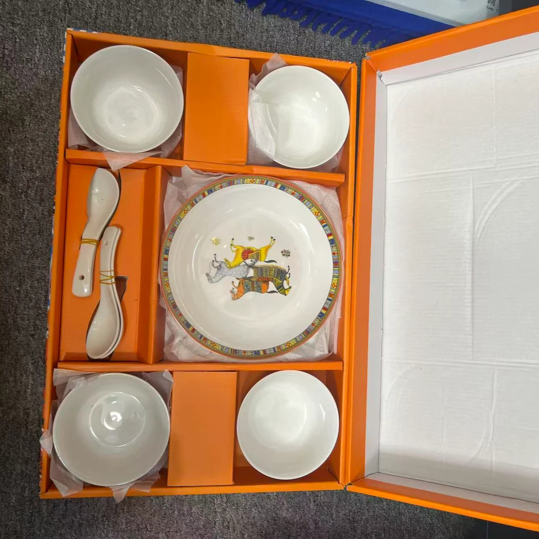 餐具套装可拆洗欧式青瓷高温烤花陶瓷米饭碗家用餐盘