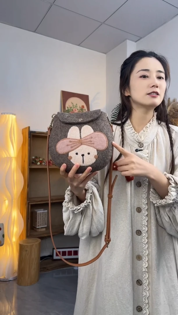 羊毛非遗纯手工包  蛋蛋包蝴蝶结兔子