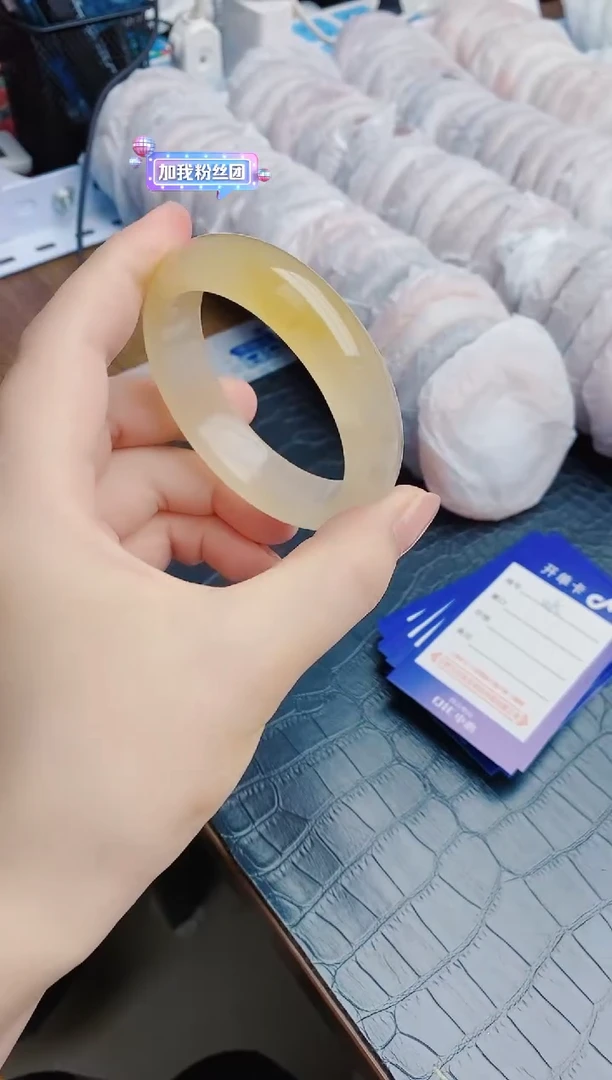 石英质玉手镯未镶嵌w14+57-58