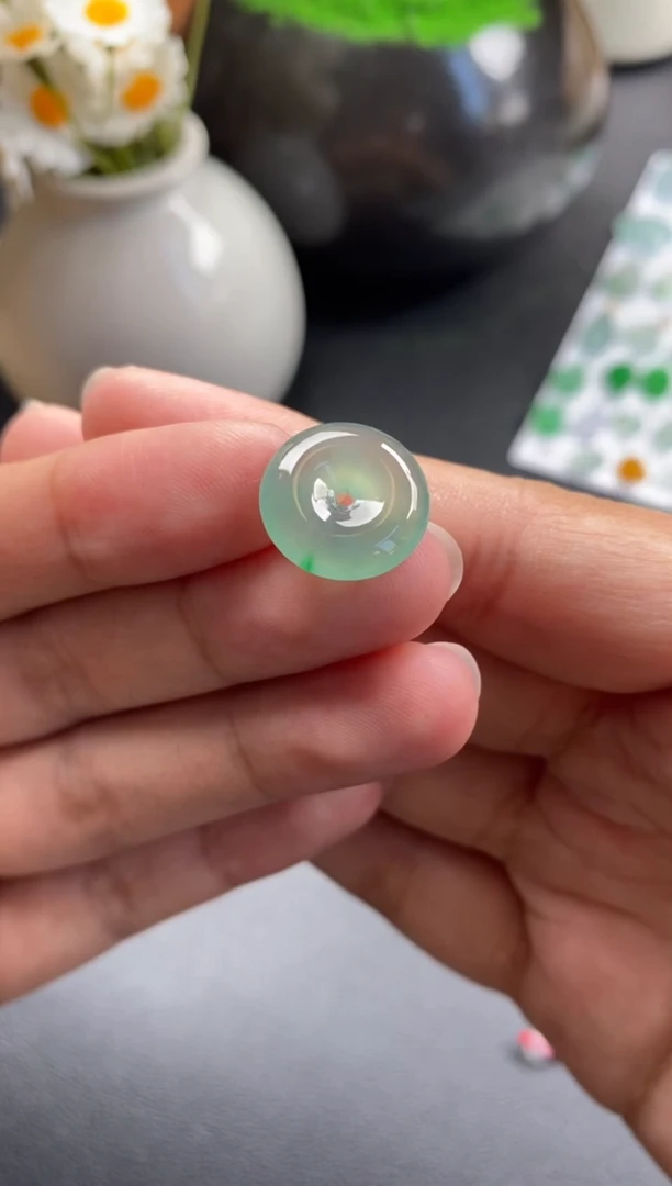 散珠翡翠晴底平安扣