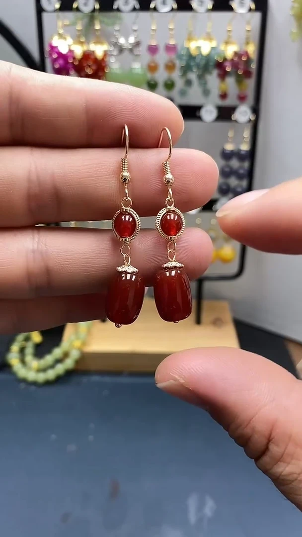 南红玛瑙银S925镀金镶嵌耳饰桶珠