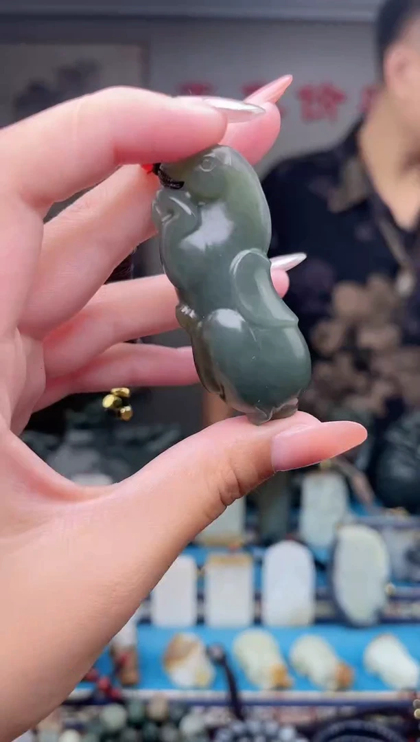 未镶嵌和田玉挂件1