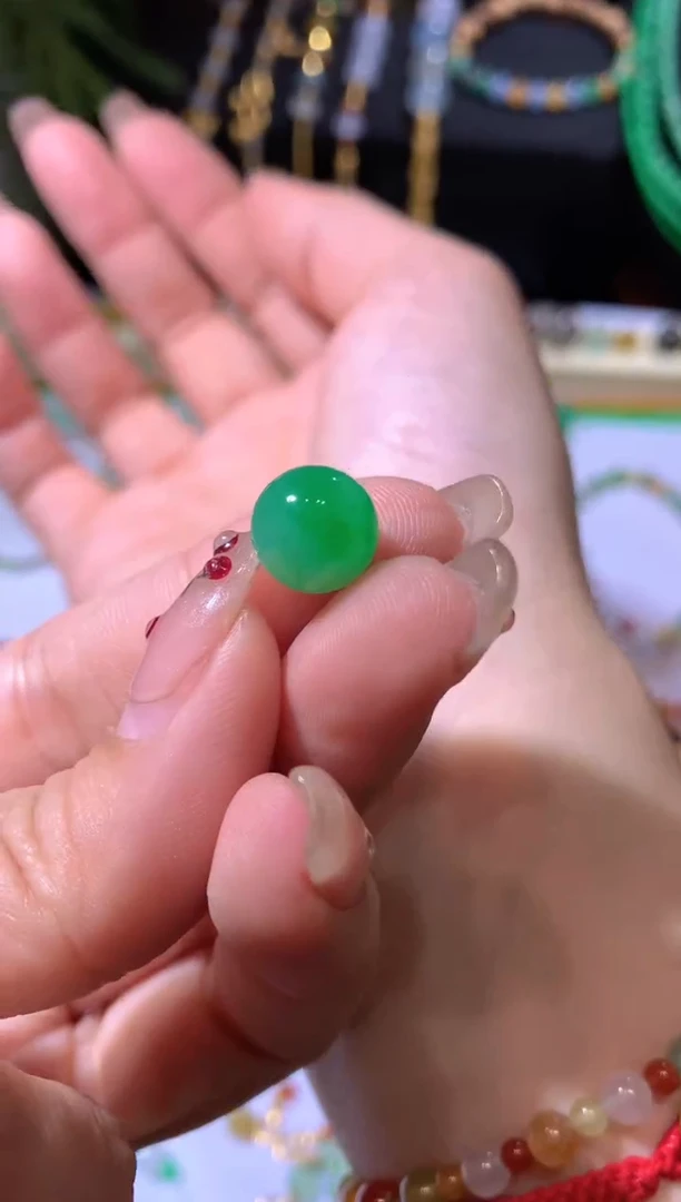 【闪购商品】定制翡翠未镶嵌10*珠子9800+980