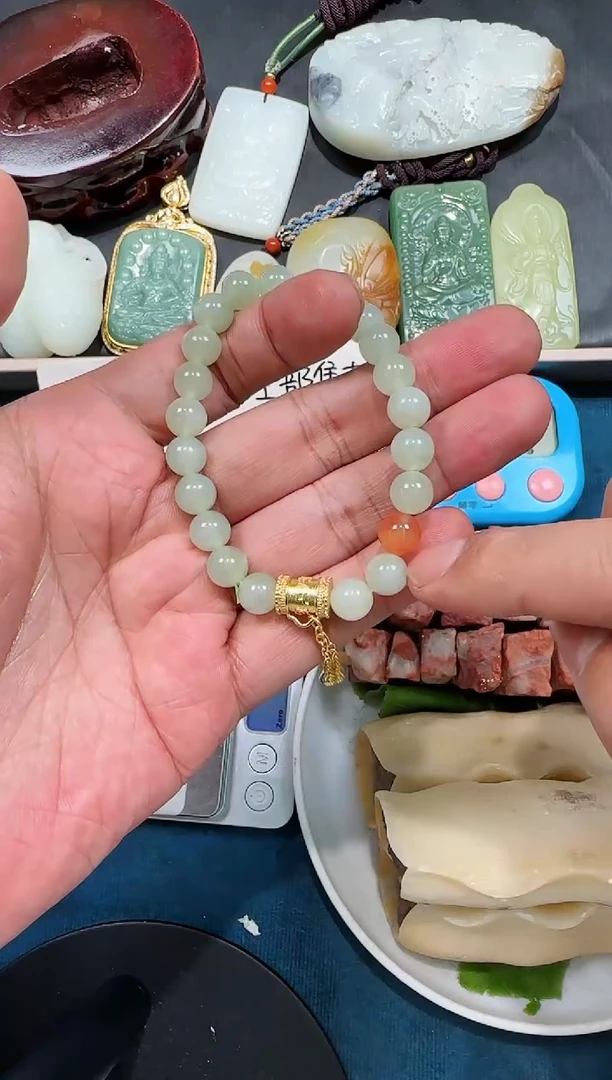 颈饰未镶嵌和田玉重**阵手串