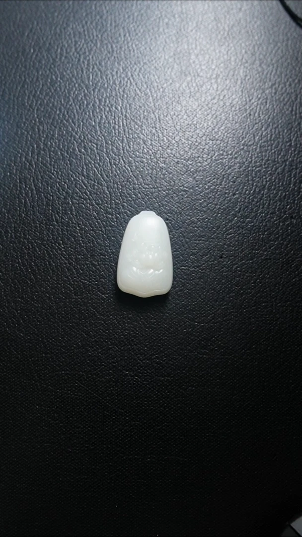 颈饰未镶嵌和田玉无事牌