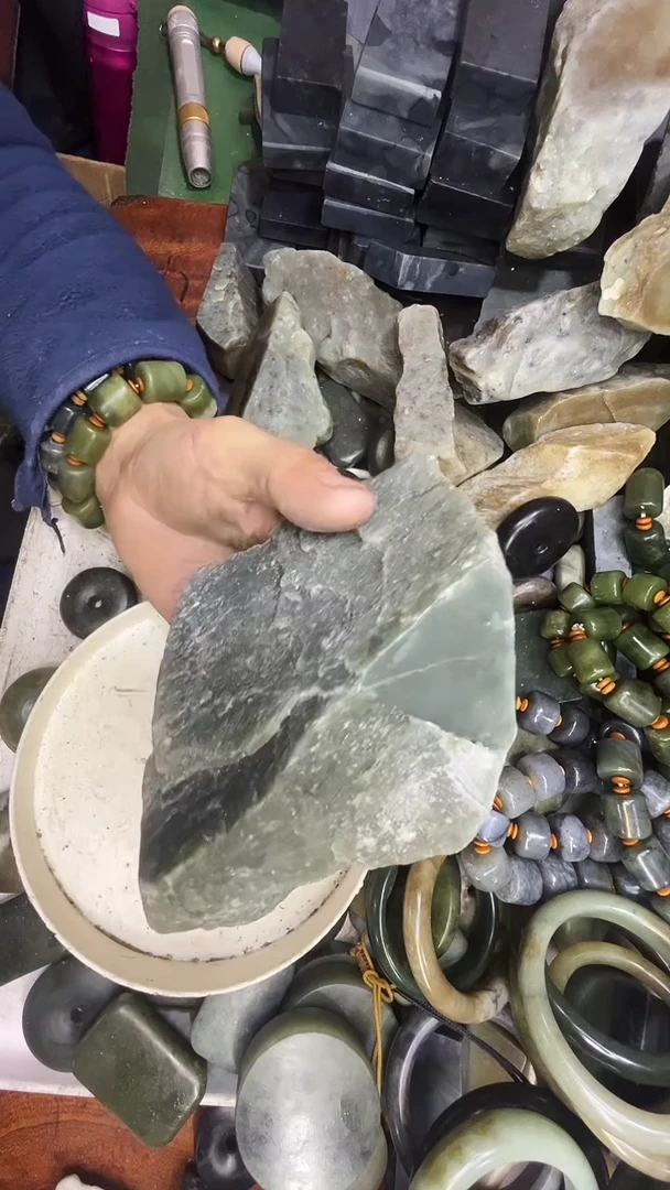 未镶嵌和田玉珠宝半成品毛料