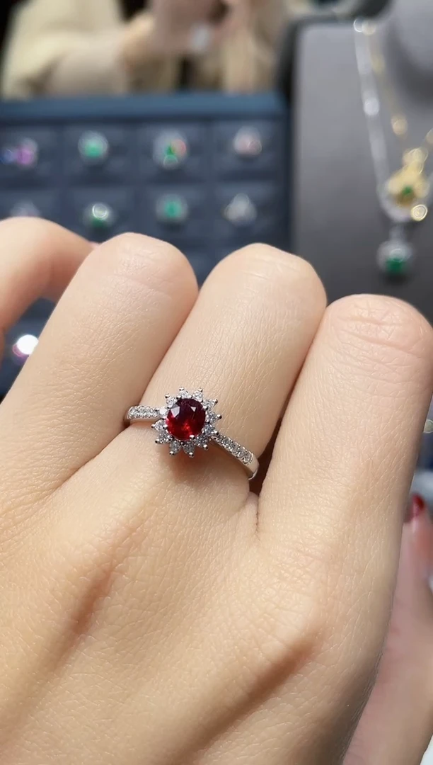 【闪购商品】红宝石戒指18K金镶嵌0.58克拉/无烧