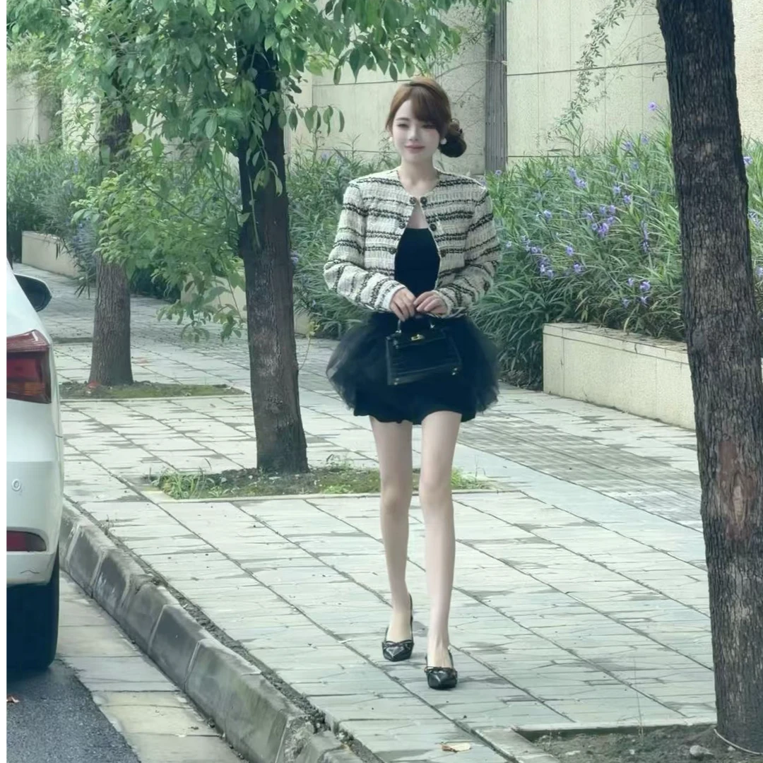 思思家【黑天鹅】精致女孩小香外套➕黑色蓬蓬裙/自带胸垫黑色吊带