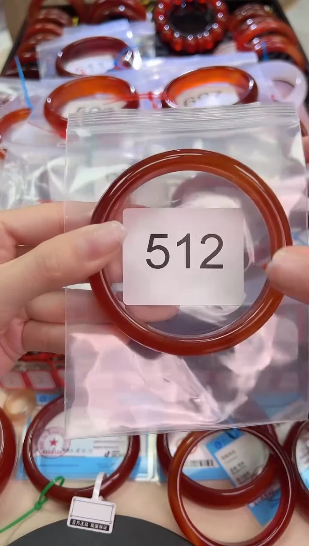 玛瑙/玉髓手镯未镶嵌65圈口*512