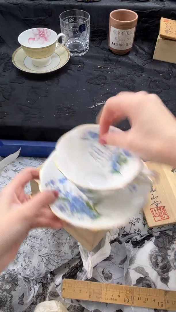 瓷片爱****周       A846