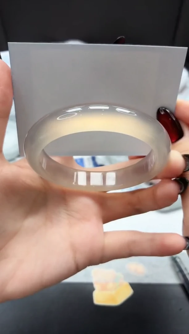 未镶嵌手镯石英质玉131/香槟58