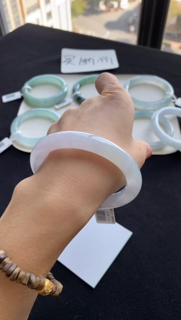 【闪购商品】翡翠手镯（圆镯）未镶嵌56圆条--不退不换