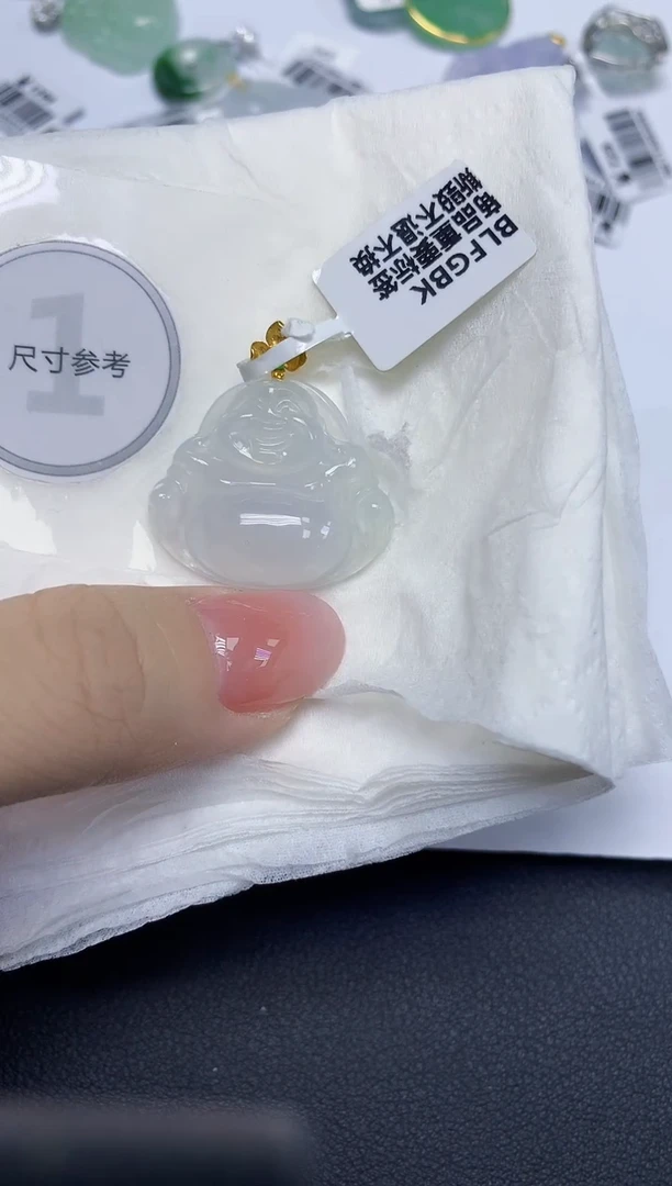 颈饰18K金镶嵌翡翠天然缅甸翡翠A货多样性发一件