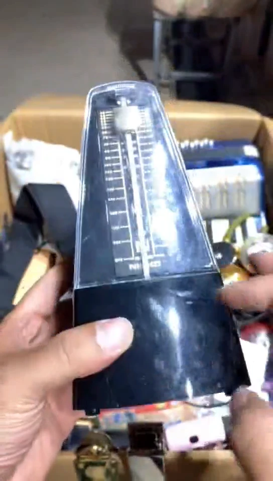 未拆封中古商品，瑕疵品，不保好坏。634