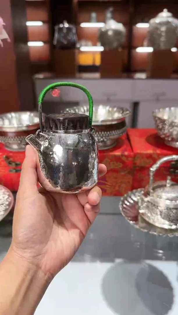 足银999精工手工锤纹檀木鏨刻壶盖提梁泡茶壶