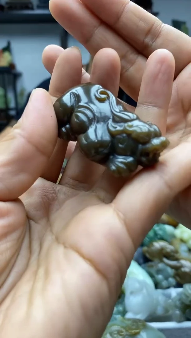 未镶嵌和田玉把件1