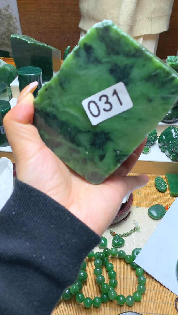 未镶嵌和田玉珠宝半成品1