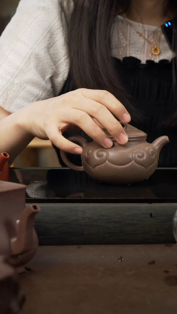 茶壶紫砂32，仿古如意，段泥，220cc