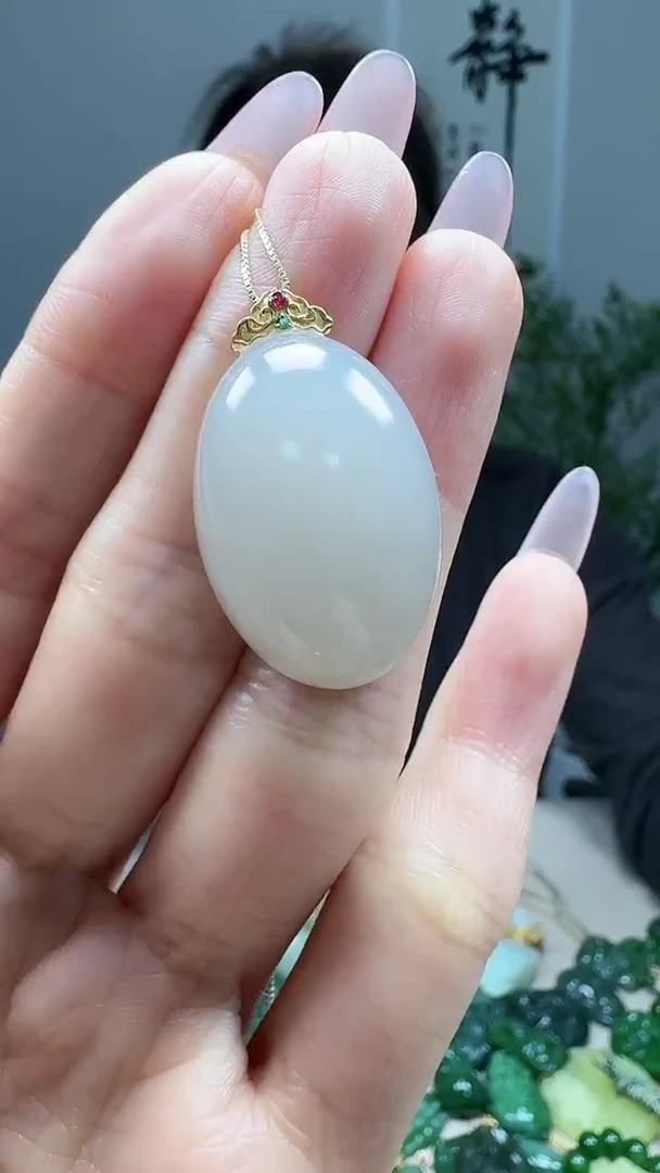 吊坠(不含链)18K金镶嵌和田玉1