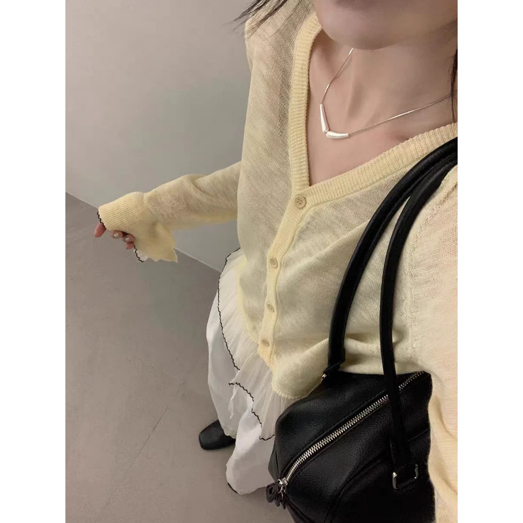 8871##韩系V领甜美荷叶蕾丝拼接微喇针织开衫