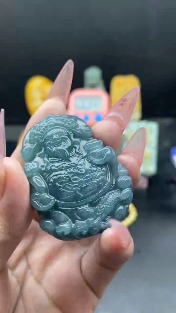 翡翠未镶嵌颈饰挂件