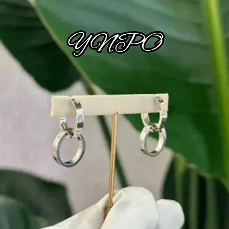 简约 经典 love双环耳钉