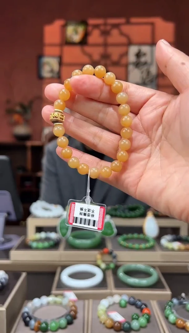 未镶嵌手链和田玉卡8手链