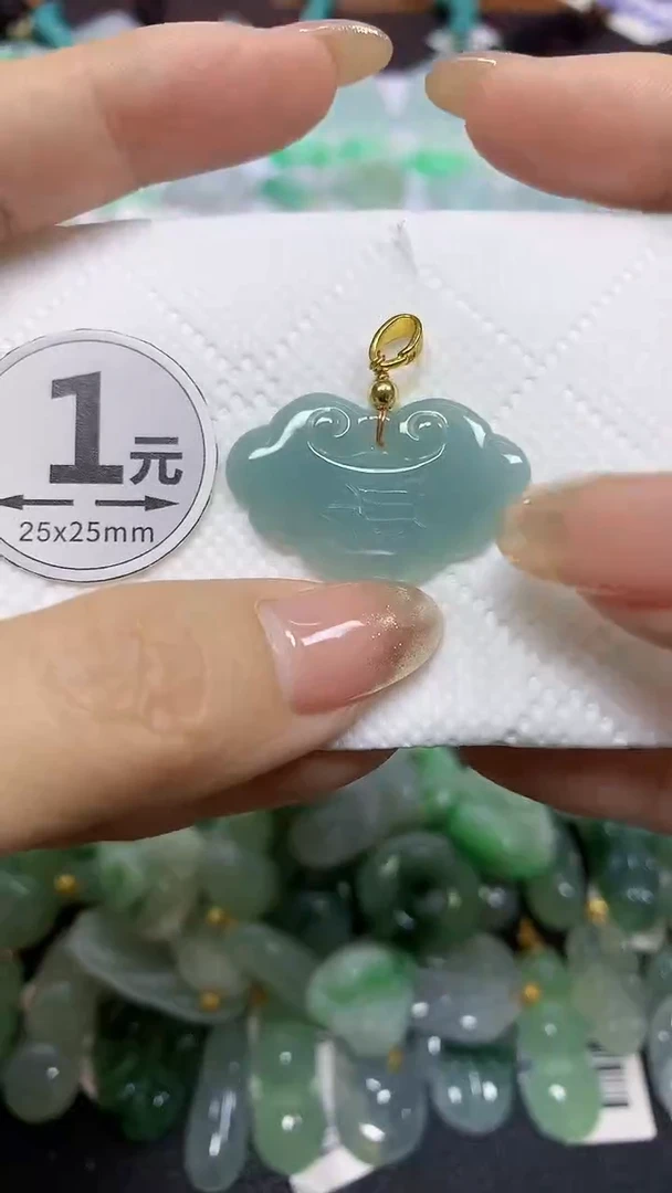 颈饰未镶嵌翡翠天然翡翠A货