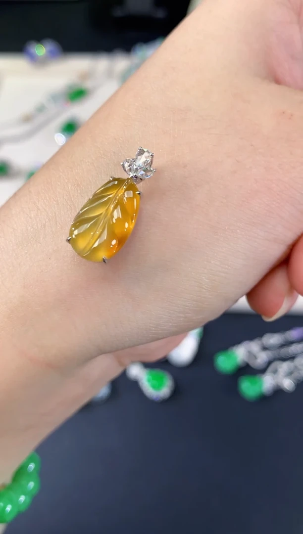 翡翠18K金镶嵌吊坠(不含链)A408|7980