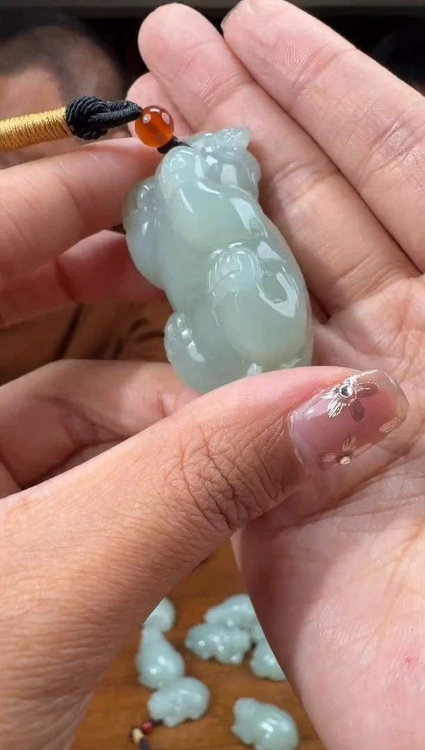 【闪购商品】和田玉8未镶嵌1.21万松