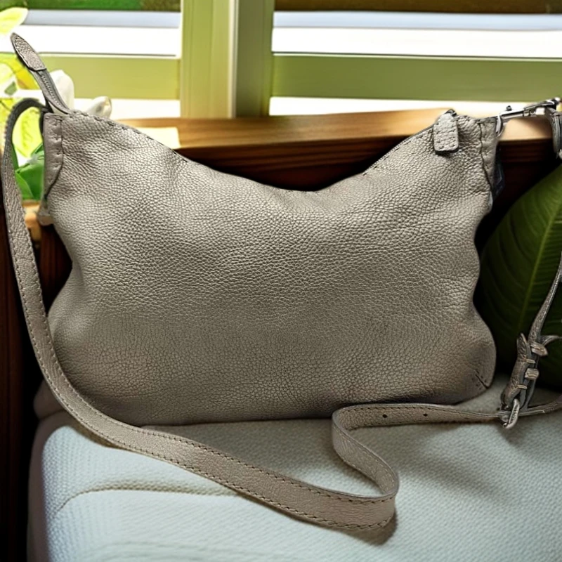 95新 FENDI/芬迪 单肩包1193 5534