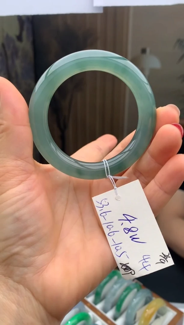 未镶嵌手镯翡翠42