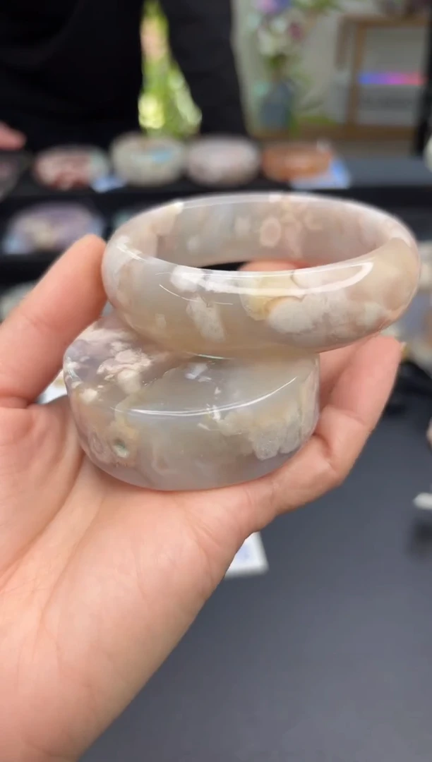 【闪购商品】石英质玉手镯未镶嵌C378(59圈赠送镯心)