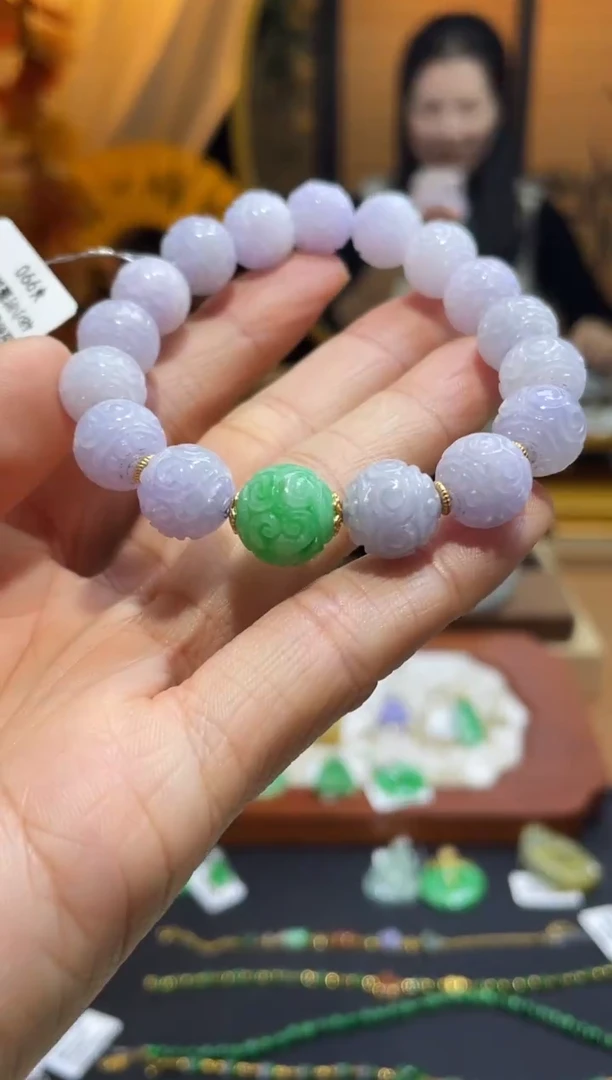 颈饰未镶嵌翡翠手串