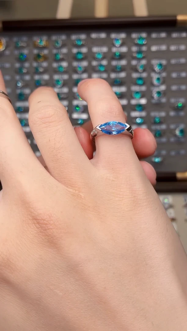 银S925镶嵌戒指海蓝宝石0000